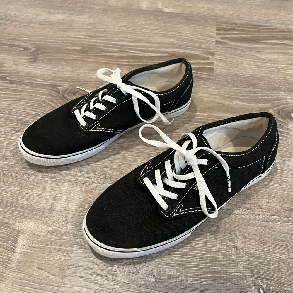 Vans shoes size 7 women